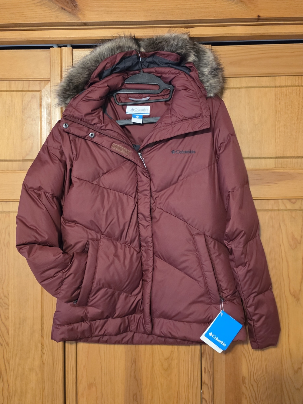 Columbia Women's Maroon Hooded Puffer Jacket with Faux Fur Trim